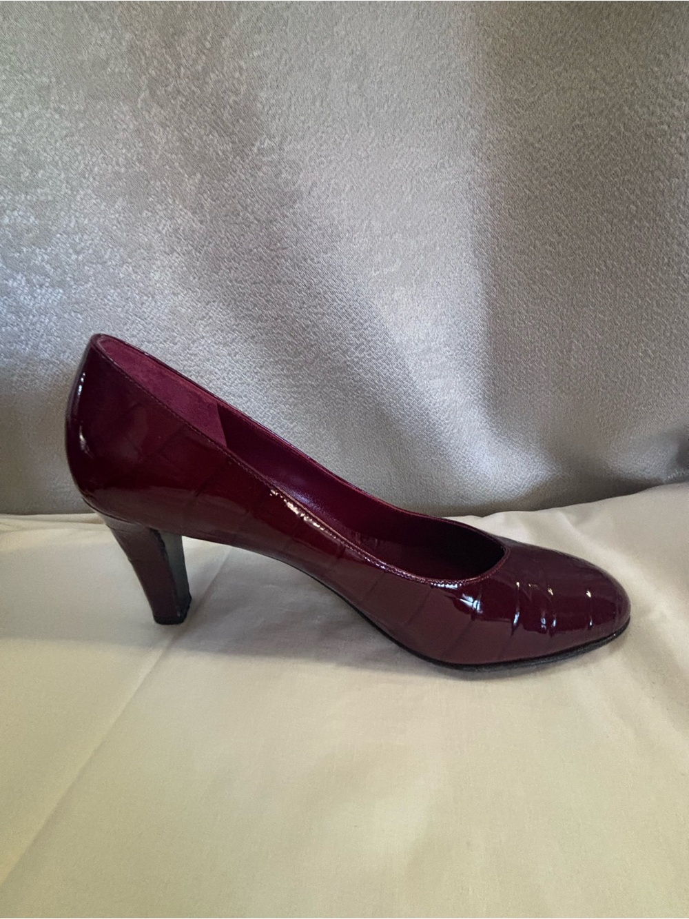 Salvatore Ferragamo GUAM Cherry Patentcalf 8 1/2 B - Picture 8 of 9